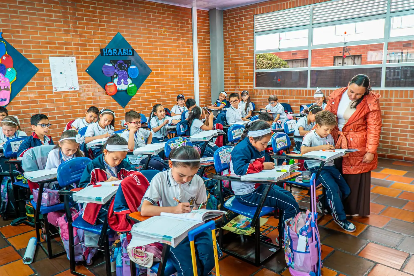 Clase de primaria en Ciudad Verde